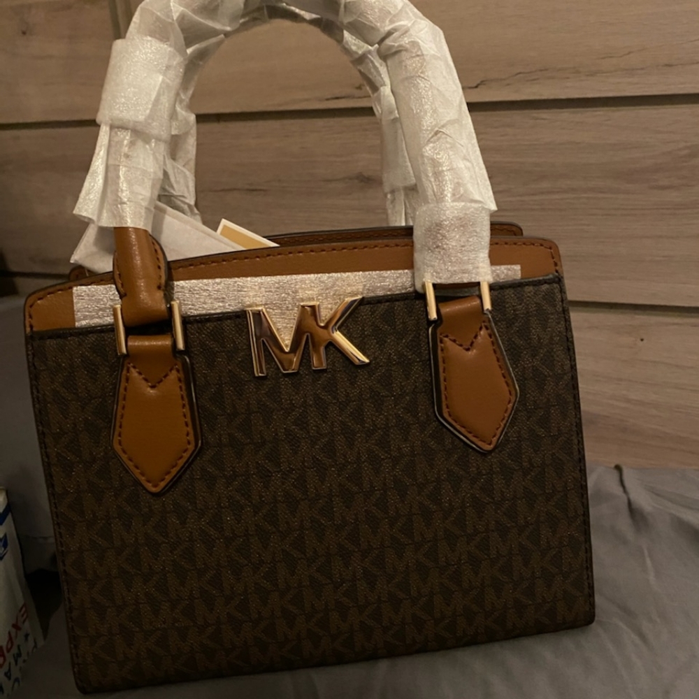 Michael Kors MD MOTT